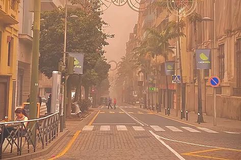 Dust at street level. Credit: Diario El Mundo