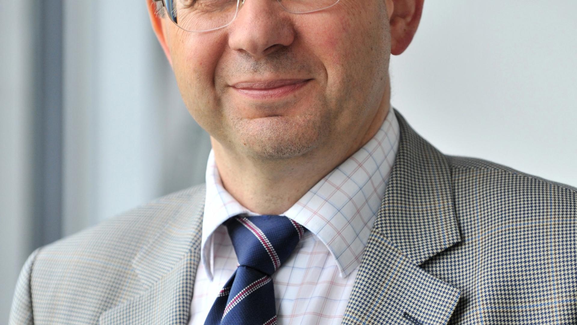 Press Gallery - Personnel - MB - Alain Ratier Press Gallery - Personnel - MB - Alain Ratier