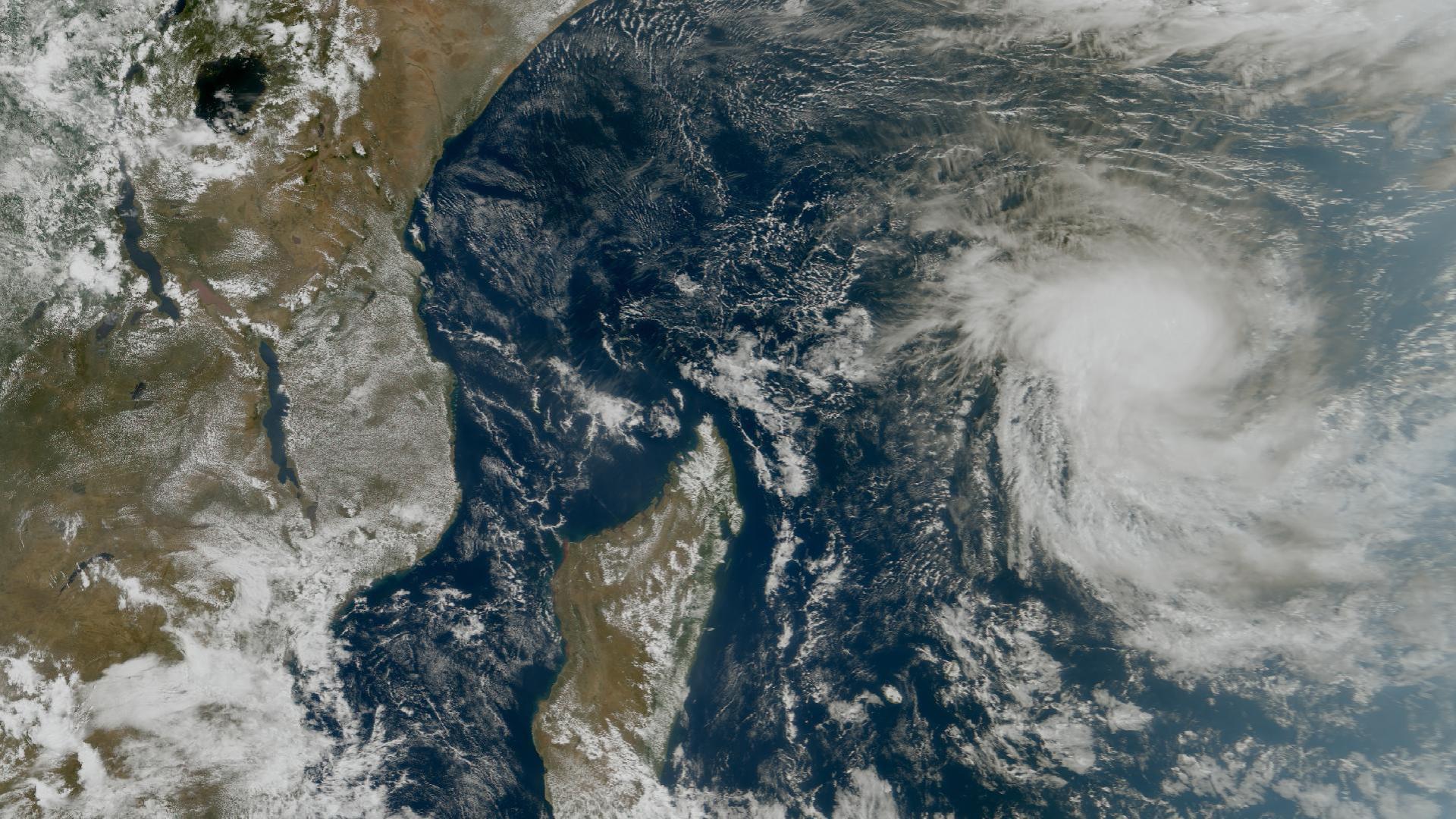 Typhoon Chenge, 10:10 UTC, 21 October 2025 Typhoon Chenge, 10:10 UTC, 21 October 2025