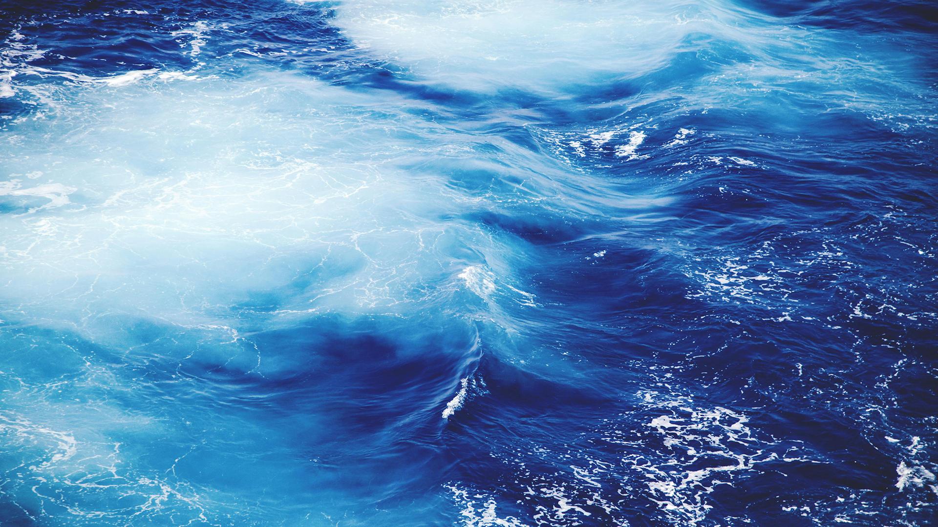 Blue-and-white-ocean
