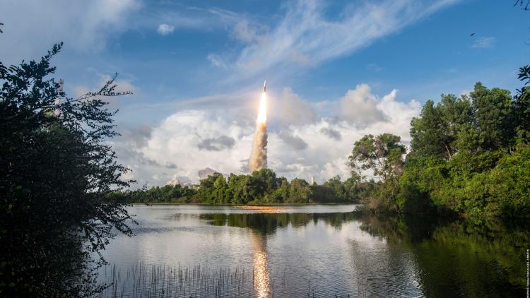 MTG-i1 launch
