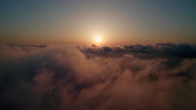 Adobe Stock - Aspot Clouds 