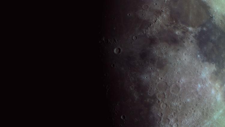 Moon - pexels-antonio-moura