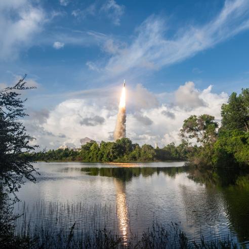 MTG-i1 launch