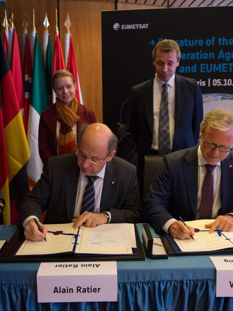 IMG - Signature of Cooperation agreement with ESA on Metop-SG