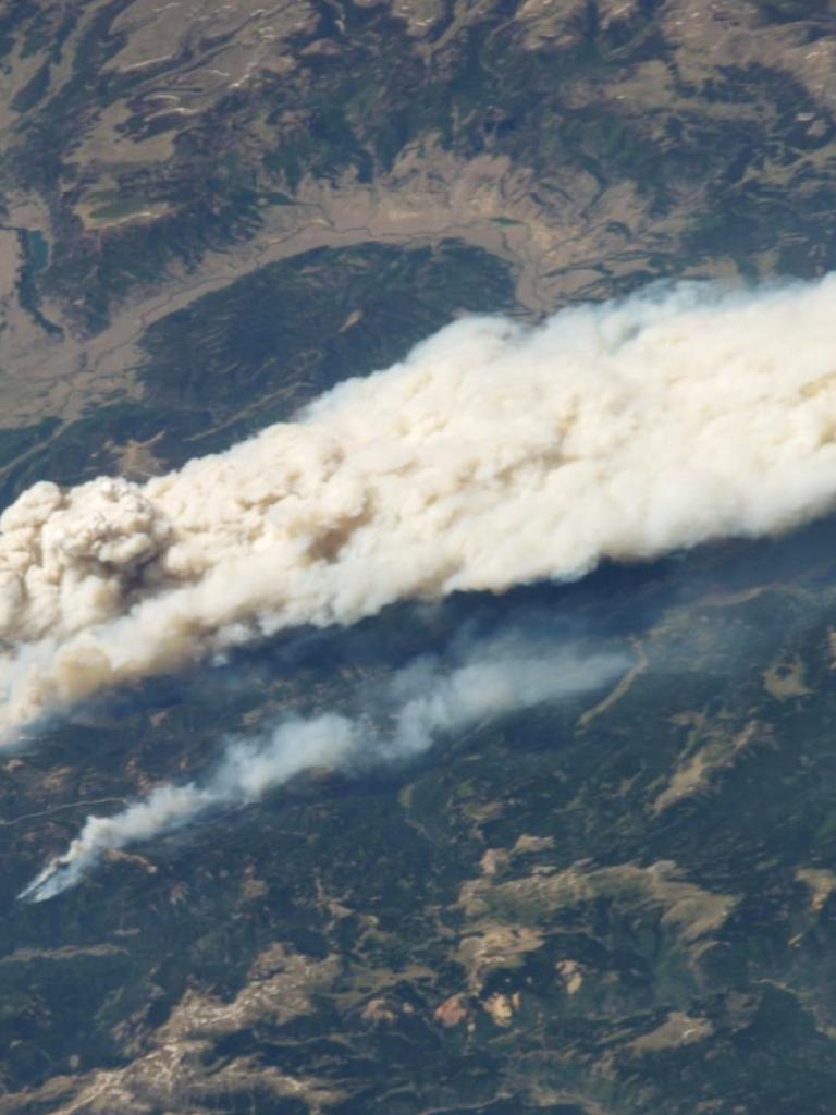 Observing wildfire smoke plumes from space