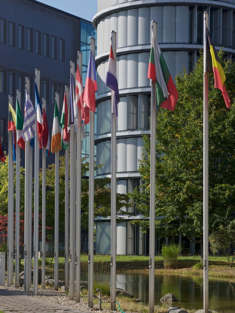HQ-flags