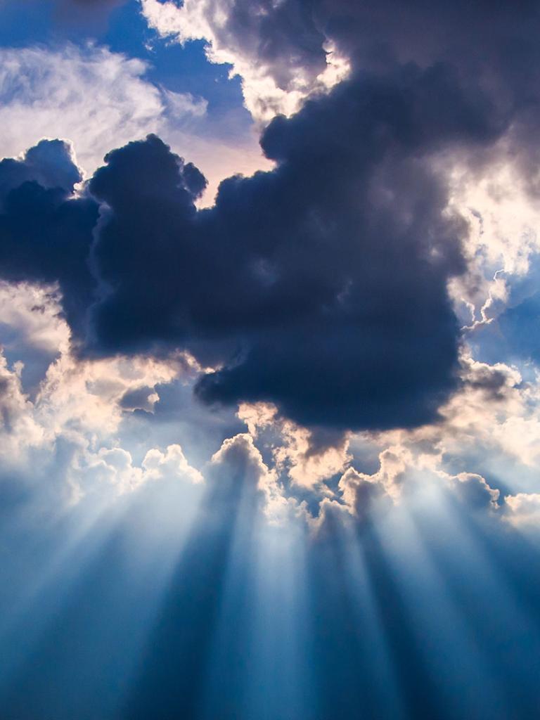 Clouds with sun rays. Credit: Photo Gallery 