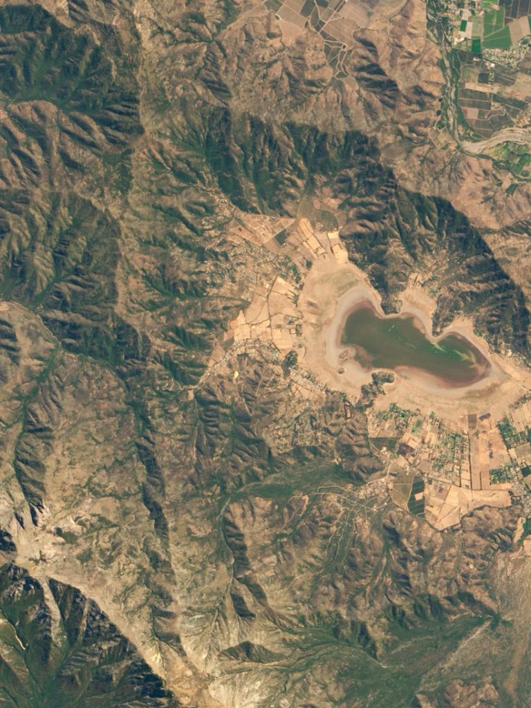 Portrait of a lake’s death