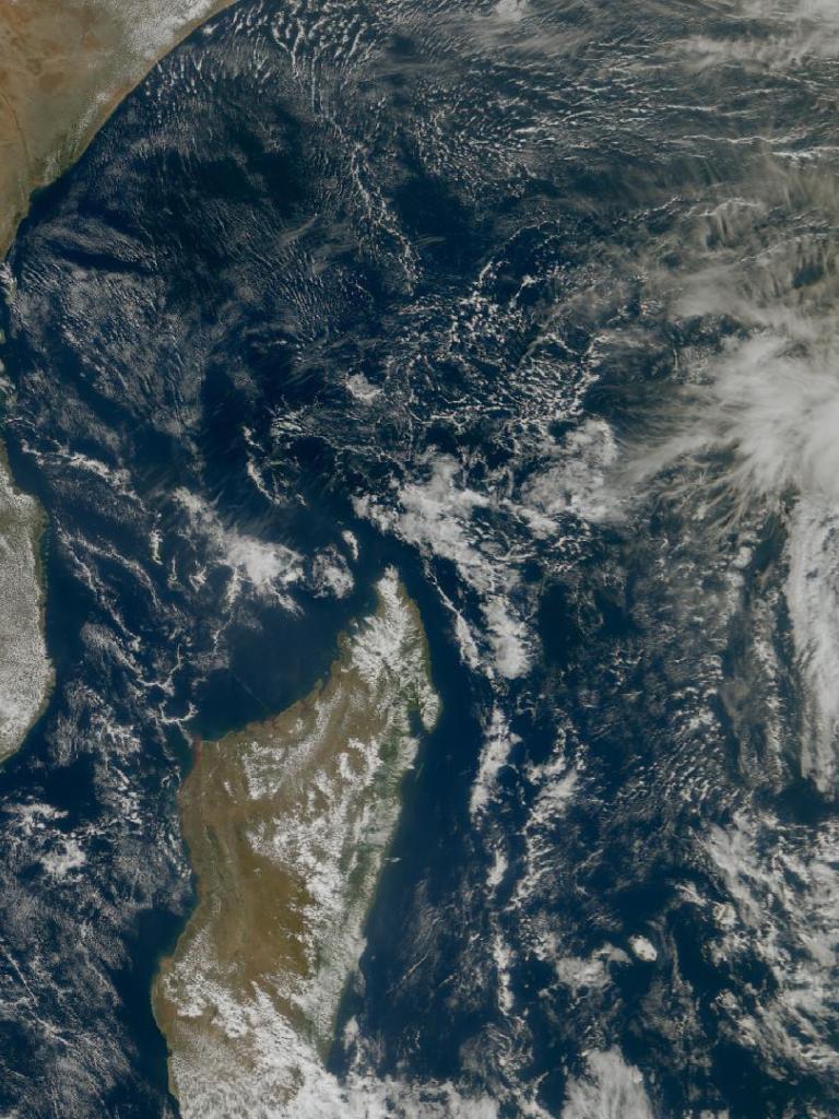 Typhoon Chenge, 10:10 UTC, 21 October 2025 Typhoon Chenge, 10:10 UTC, 21 October 2025
